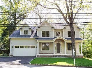 303 Maple St, New Providence, NJ 07974