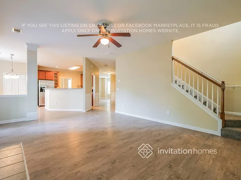 4392 Walforde Blvd — Photo 6