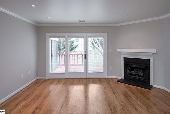 5th image of 2808 E North St Unit 34