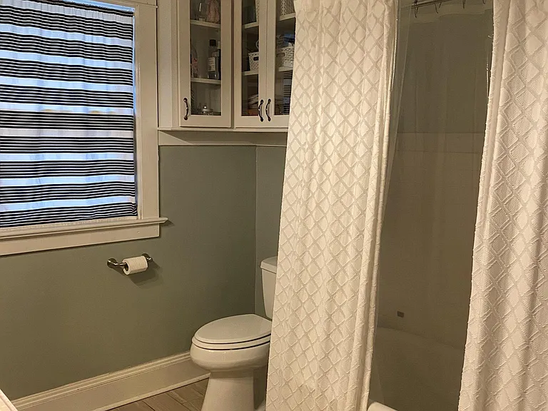 4236 Bell St — Photo 10