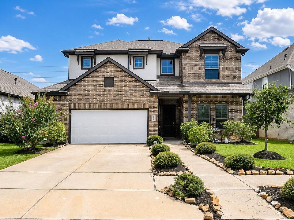 1st image of 10618 Emory Park