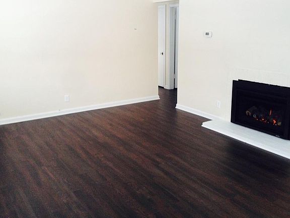 3rd image of 111 Bellview St