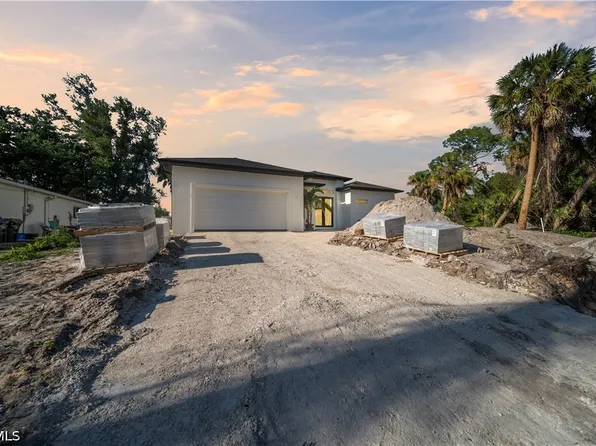 3286 Eagle Pass St, North Pt, FL 34286
