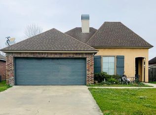 108 Paladin Ln, Youngsville, LA 70592