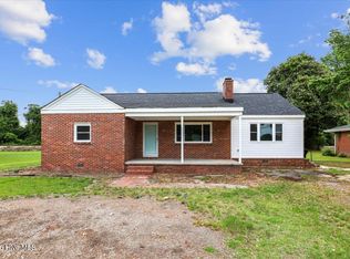 315 E Commercial Ave, Stantonsburg, NC 27883