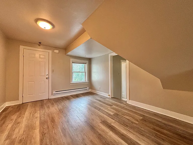 176 S Chestnut St #5 — Photo 7
