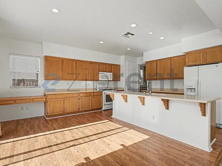 1854 Bankstown Way — Photo 7