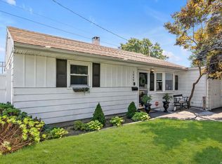 1049 Udall Rd, Bay Shore, NY 11706