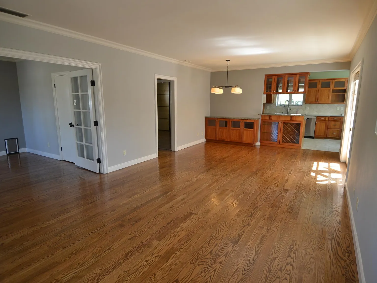 336 Grand Ave — Photo 3