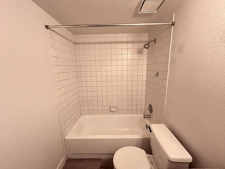 1585 Mayflower Way — Photo 8