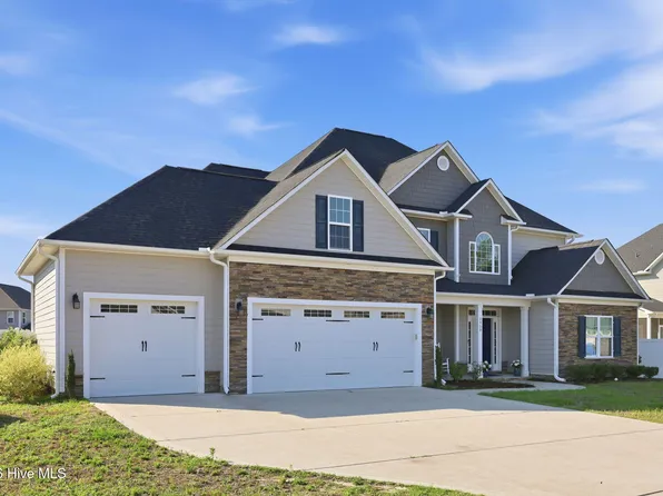 2950 Cragburn Place, Fayetteville, NC 28306