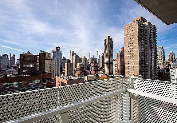 5th image of 515 E 86th St #2002