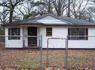 24 N School St, Pine Bluff, AR 71602