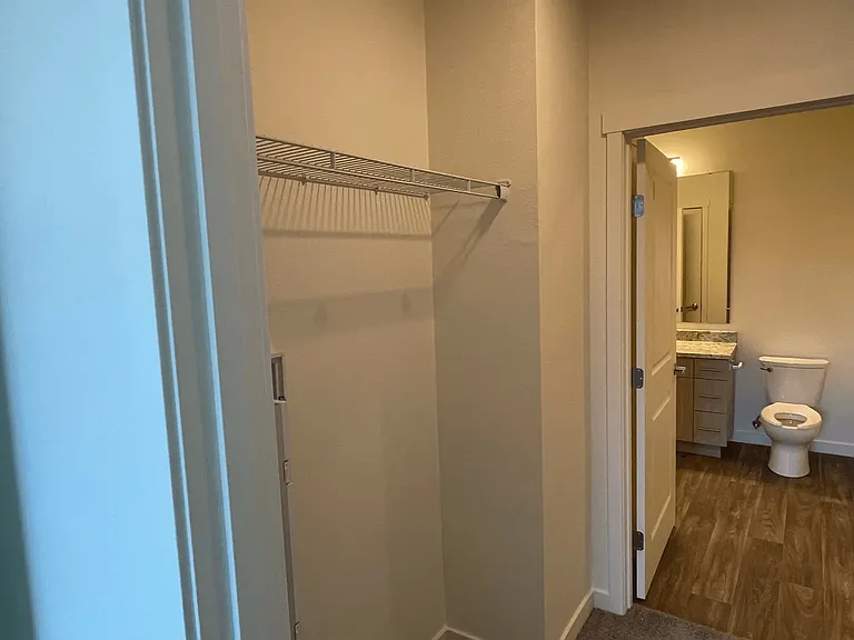Academy Heights Apartments — Photo 19
