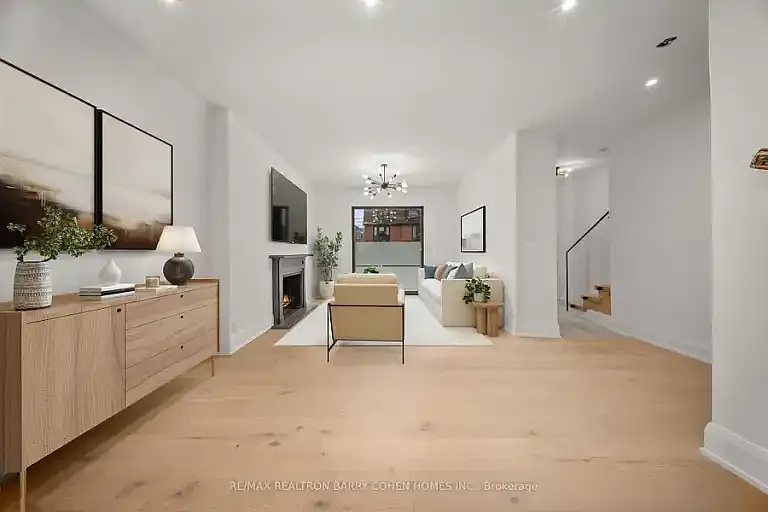 231 Macpherson Ave #1A — Photo 3