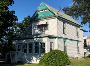 414 1st St SW, Wadena, MN 56482