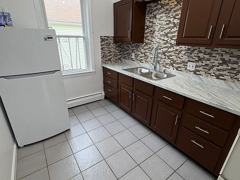 18 Allendale Ave #2 — Photo 8