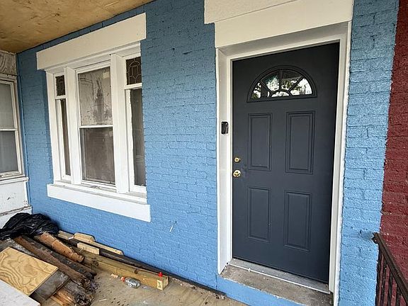 2nd image of 6010 W Jefferson St