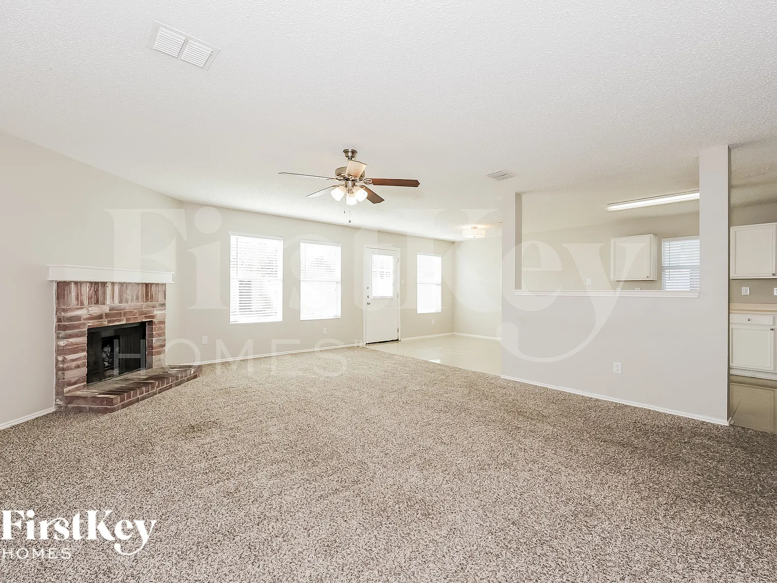 5 bed, 3.0 bath, 3648 sqft, $3,255 — Photo 2