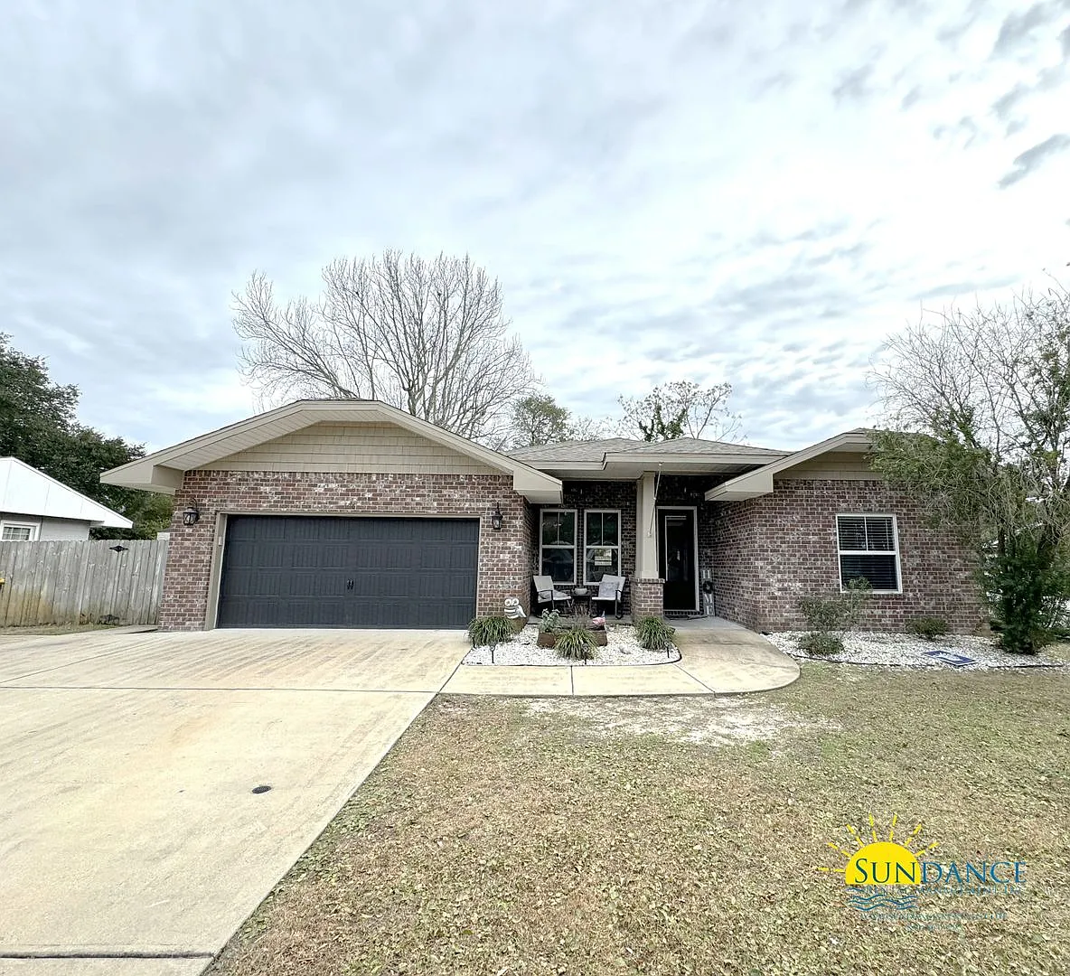 Prime Location: 4 Bedroom Home in Elliot Point Neighborhood, Fort Walton Beach! — Photo 1