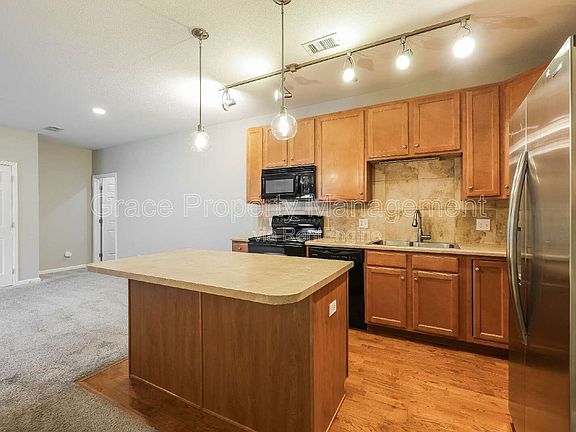 5th image of 9370 Las Ramblas Ct Unit M
