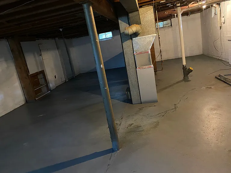 2059 Bancroft St — Photo 11