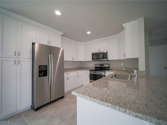 3rd image of 9029 Maywood Cir W