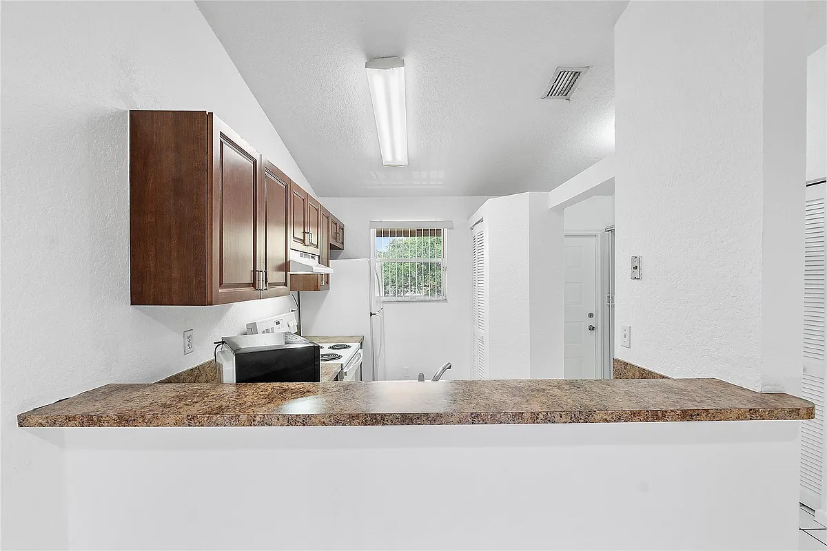 Building Photo - 3562 NW 91st Ln #3562