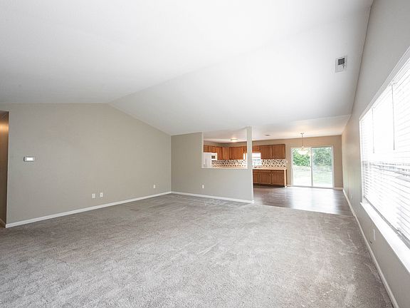 4th image of 19484 Golden Meadow Way