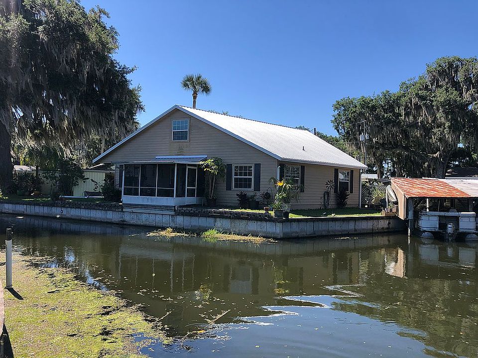 2nd image of 10905 Lake Harris Cir