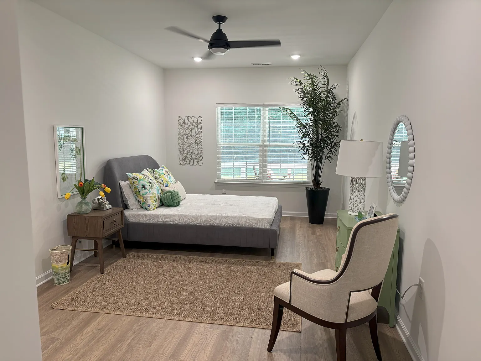1 bed, 986 sqft, $1,800 — Photo 3