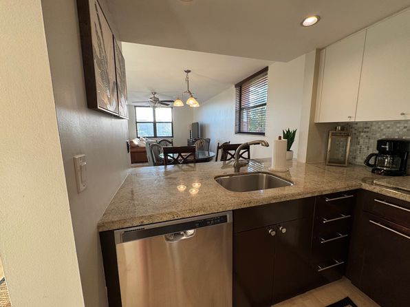 600 Egret Cir APT 7406