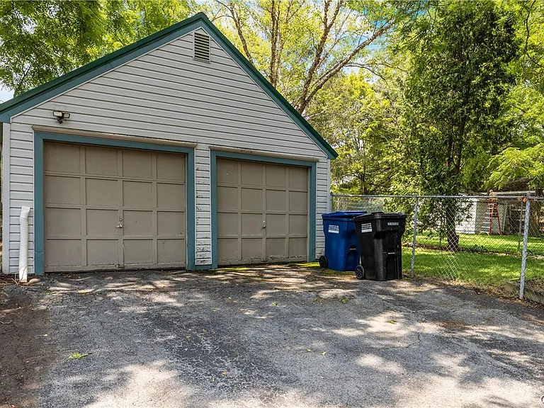 448 Buckingham Ave — Photo 31