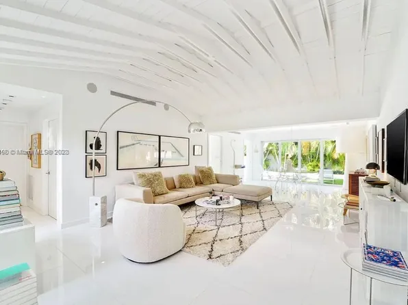 475 Woodcrest Rd, Key Biscayne, FL 33149