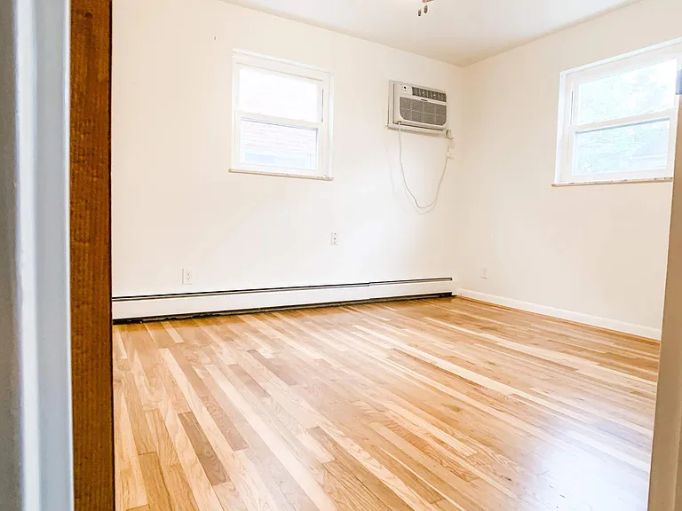 Large Bedroom #1