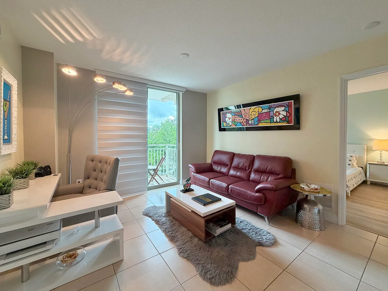 610 Clematis — Photo 4