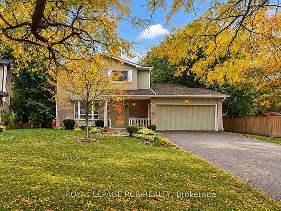 2nd image of 62 Wright Cres