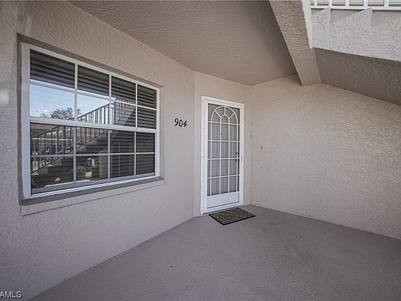 4th image of 11644 SW Egret Cir APT 904