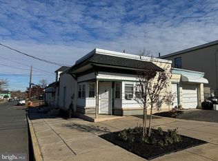 44 Dover Ave, Ewing, NJ 08638