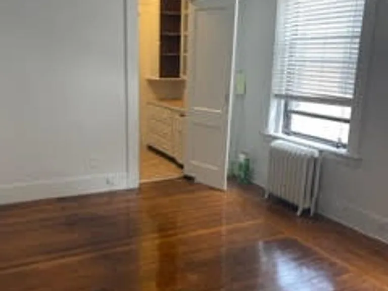 644-646 Orange St — Photo 16