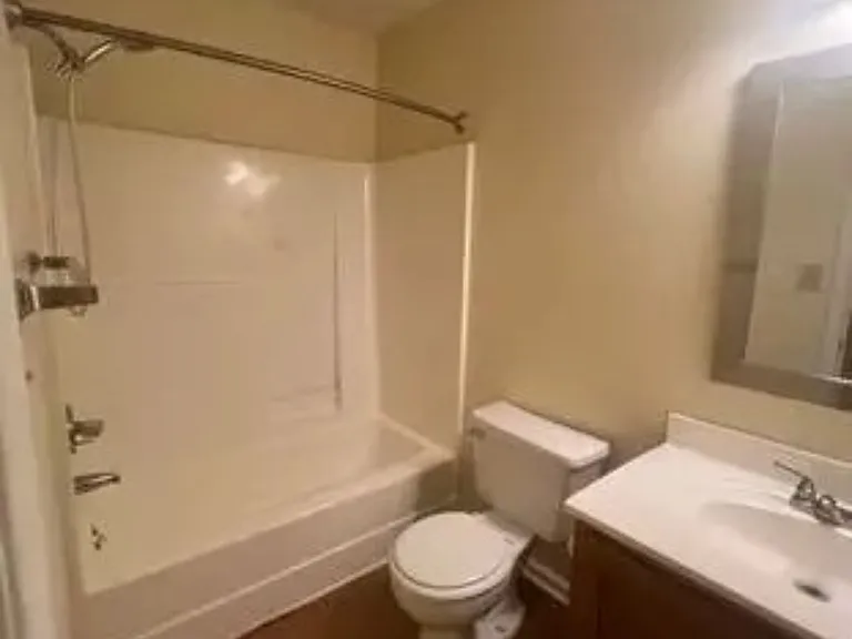 1722 Brice St #H — Photo 9