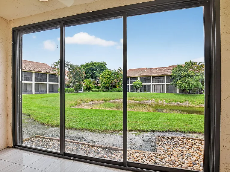 7773 La Mirada Dr — Photo 29