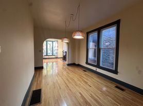 1929 S Central Park Ave, Chicago, IL