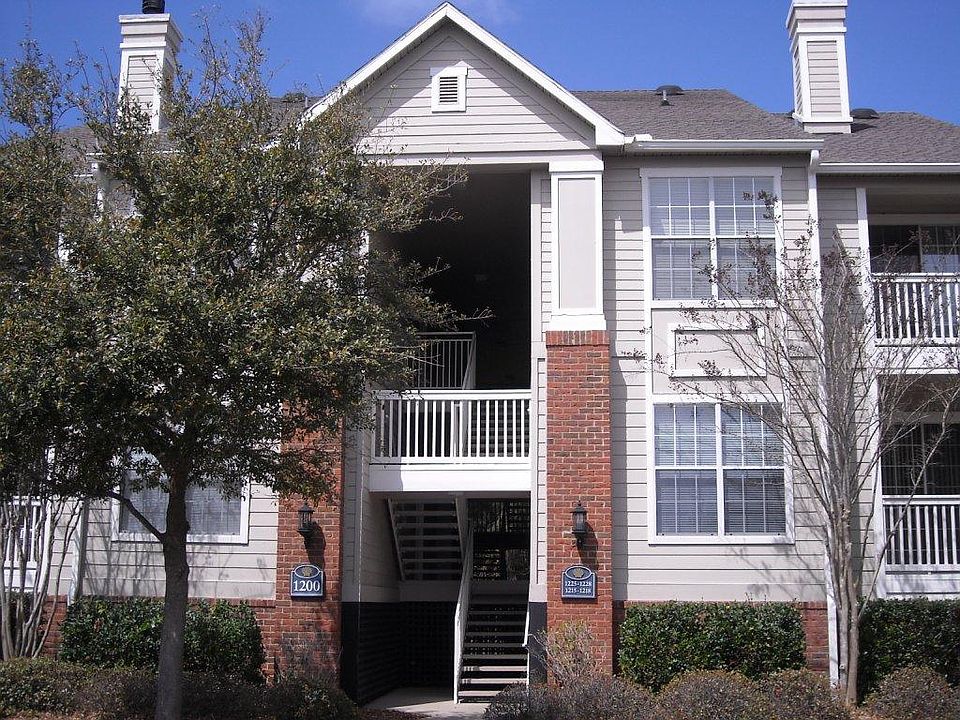 1st image of 1600 Long Grove Dr Unit 1227