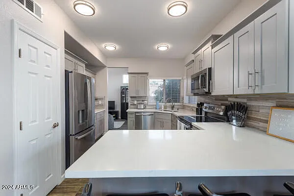1568 E San Remo Ave — Photo 20