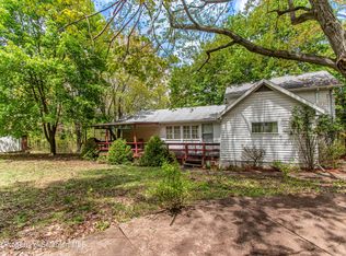 4 Joyce St, Moosic, PA 18507