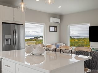 1038 Point Brown Ave SE, Ocean Shores, WA 98569