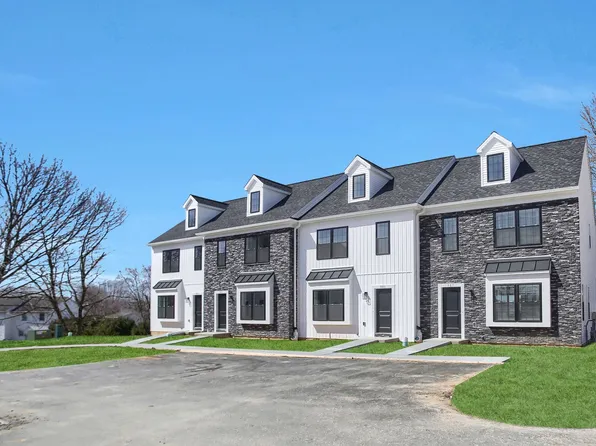 971 Old Elizabethtown Rd, Elizabethtown, PA 17022