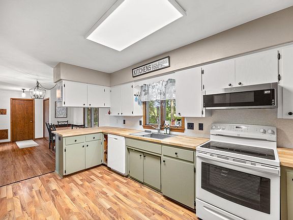4th image of 17718 705th Ave