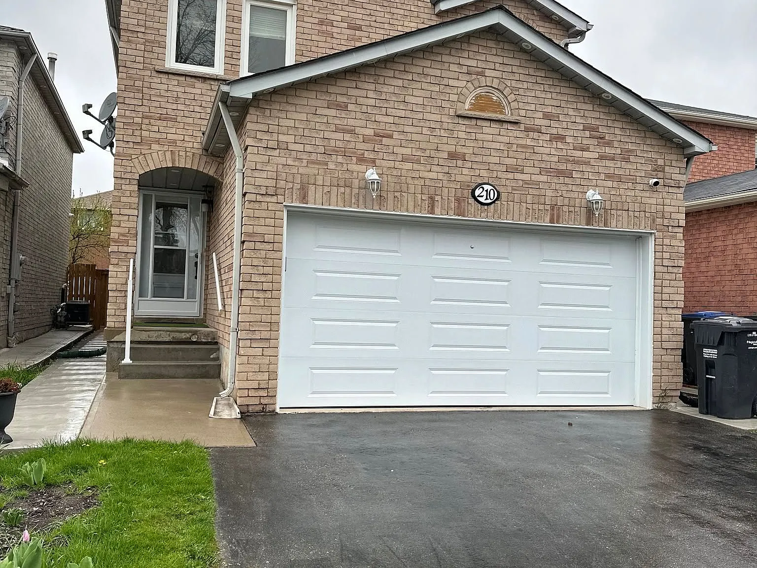 4 bed, $3,300 — Photo 2